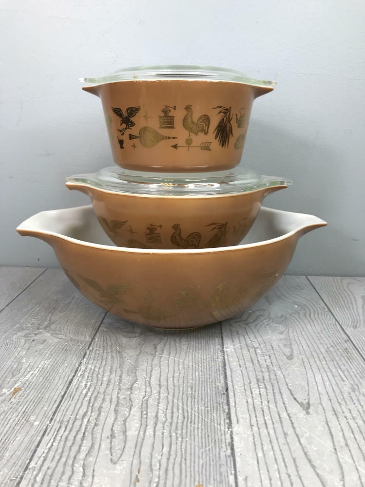 Set of 3 Vintage Pyrex Mixing Bowls-Brown Gold Rooster Early Americana Ovenware - Very Good