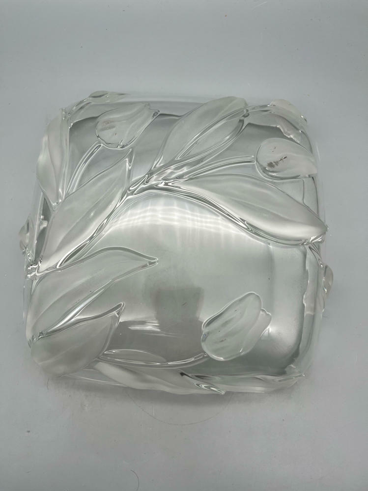 Mikasa "Nadine" Frosted Tulip Compartment square Serving Dish / Bowl - Good