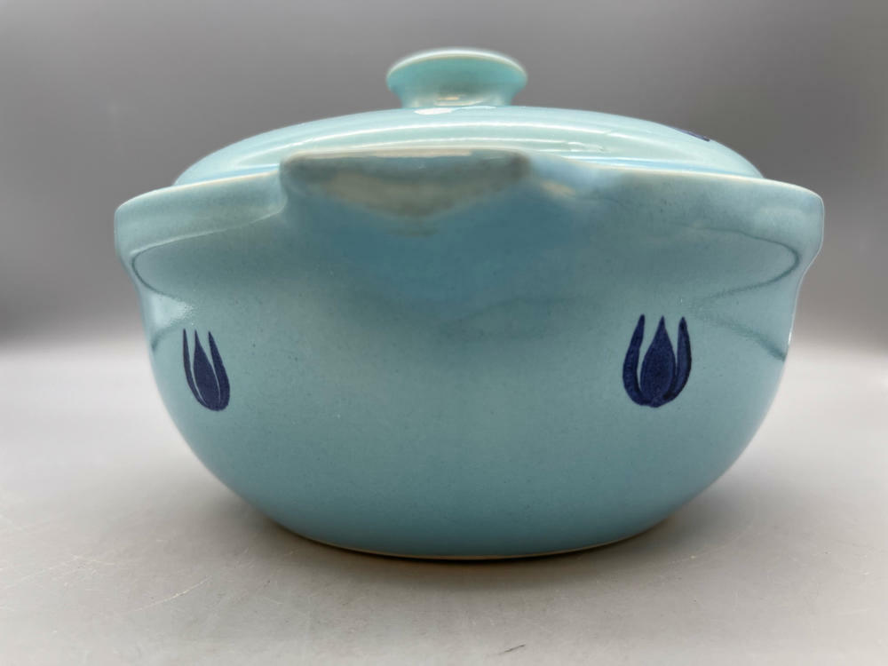Vintage Cronin China Company "Blue Tulip" Bakeware Oven Casserole With Lid - Good