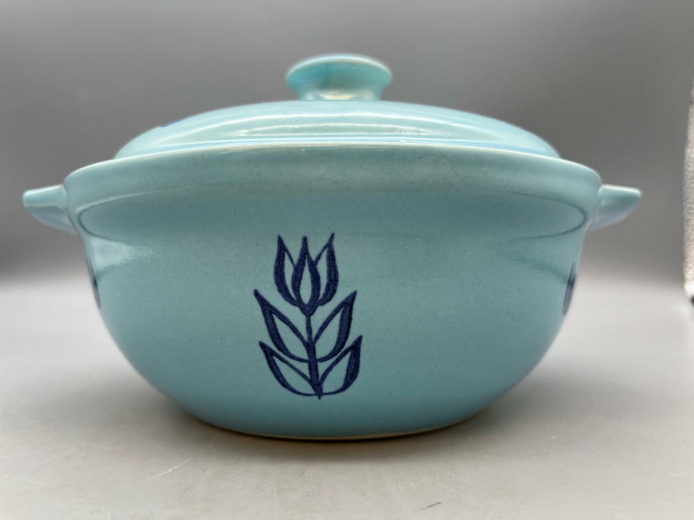 Vintage Cronin China Company "Blue Tulip" Bakeware Oven Casserole With Lid - Good