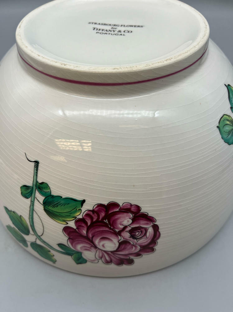 Tiffany & Co. Strasbourg Purple Flowers Porcelain Serving BowlMade in Portugal - Good