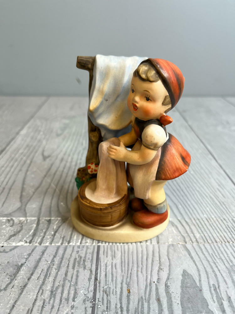 Napco Figurine of Girl with Bandana Stamped "Wash Day" and AH10 1950s Sticker - Good