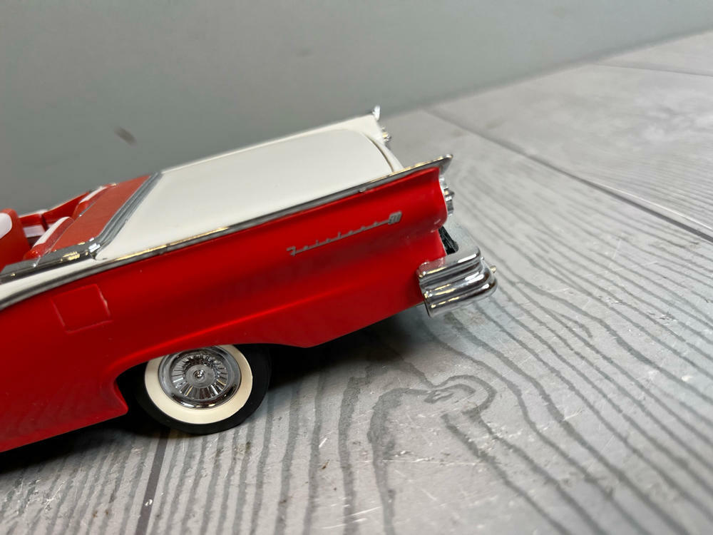 The Franklin Mint, Precision Models: 1957 Ford Sky Liner, Red Convertible - Like New