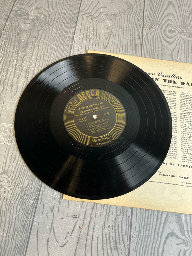 Carmen Cavallaro "Dancing in the Dark" 10" Vinyl LP DECCA DLP-5007 33rpm 1949 - Good