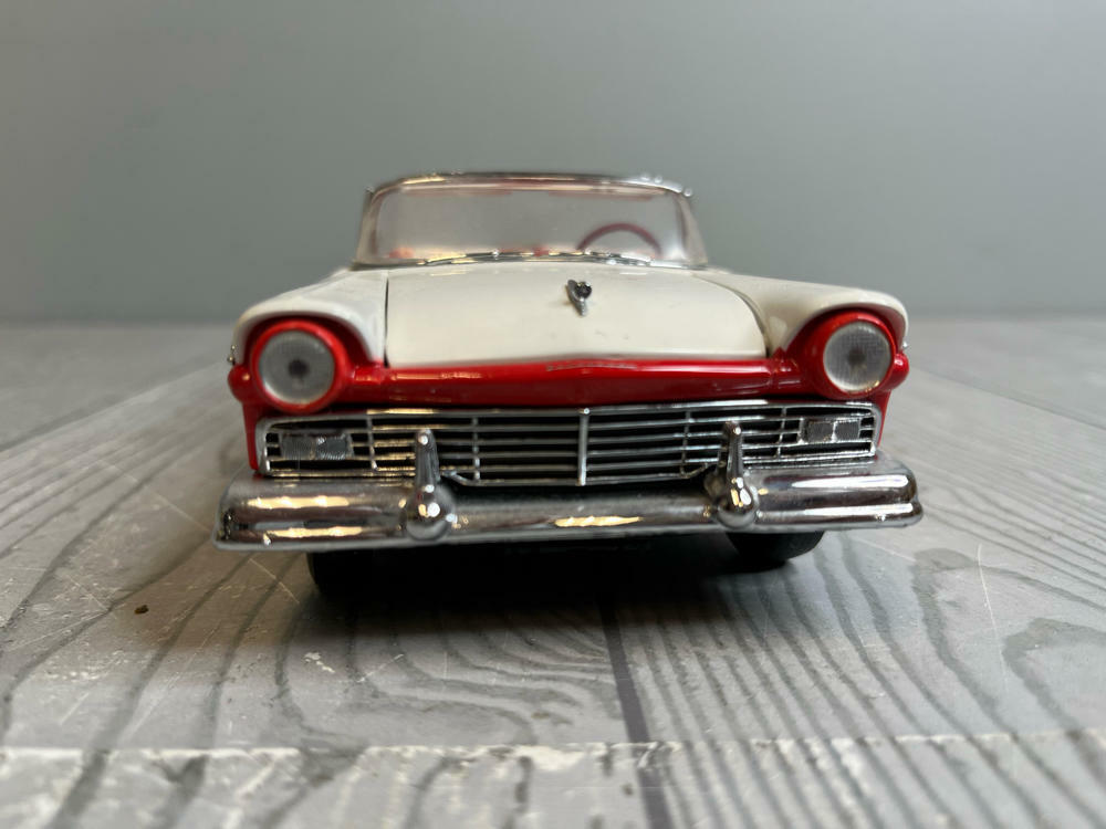 The Franklin Mint, Precision Models: 1957 Ford Sky Liner, Red Convertible - Like New
