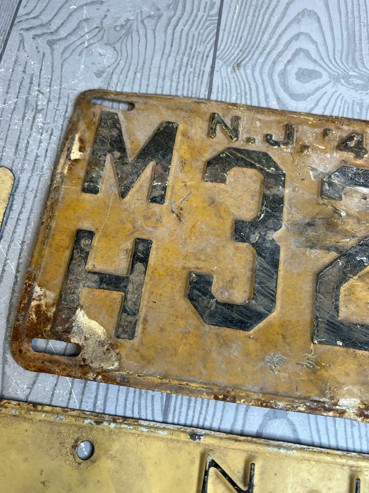 Antique New Jersey Car Black License Plate NJ Old Auto Tags 1948 - Good