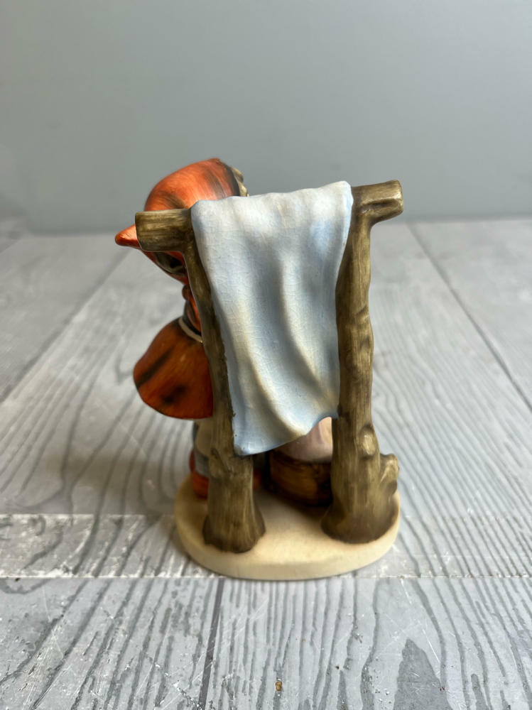 Napco Figurine of Girl with Bandana Stamped "Wash Day" and AH10 1950s Sticker - Good