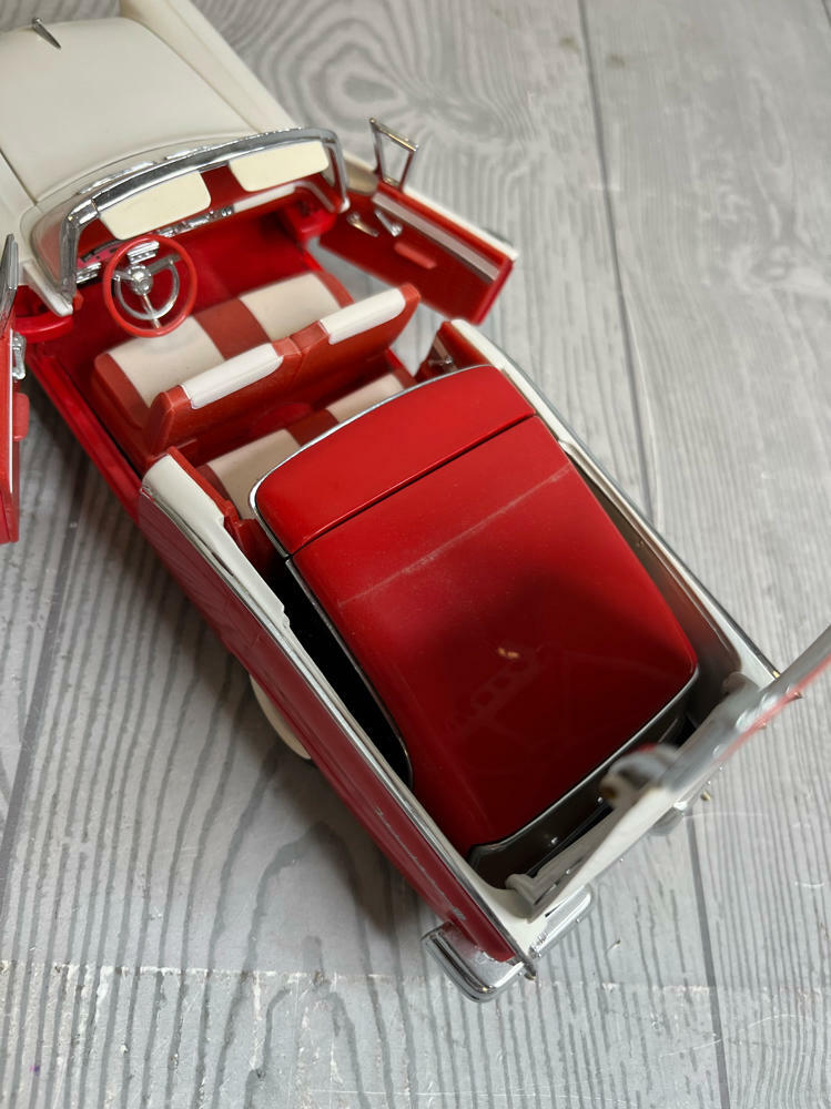 The Franklin Mint, Precision Models: 1957 Ford Sky Liner, Red Convertible - Like New