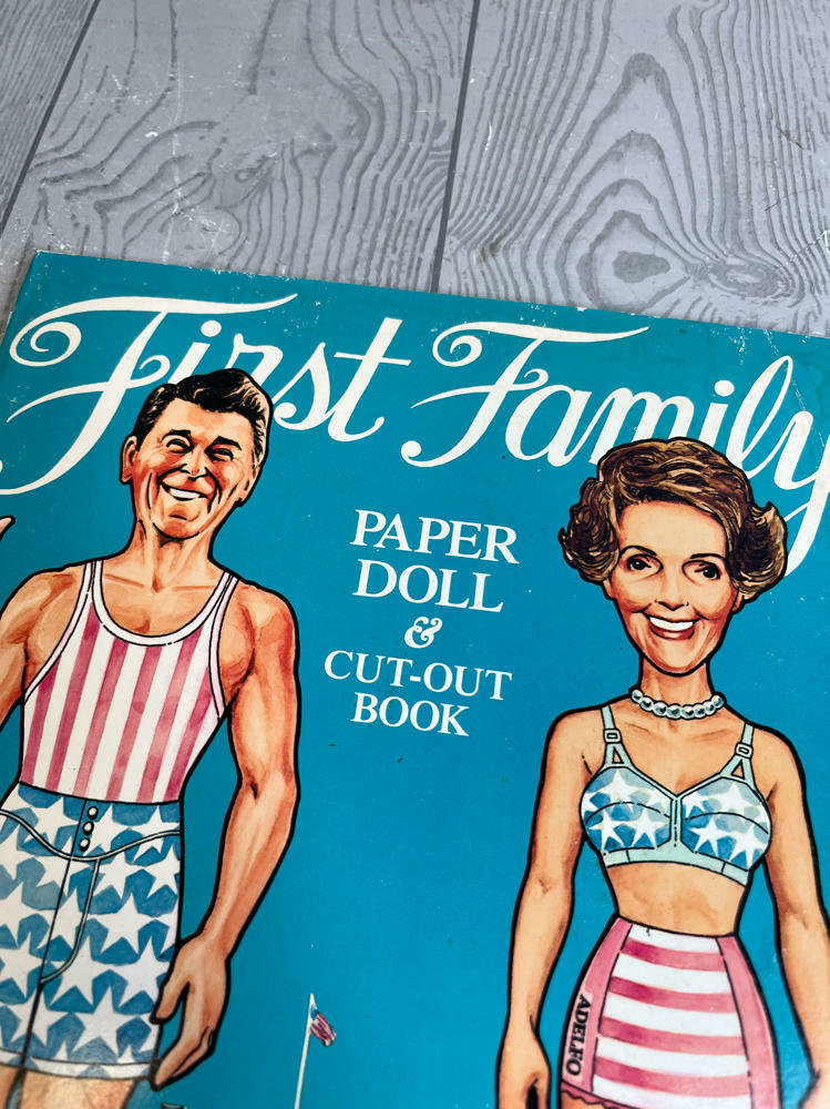 The First Family Ronald & Nancy Reagan Paper Doll Unused Pages 1981 New Uncut - Good