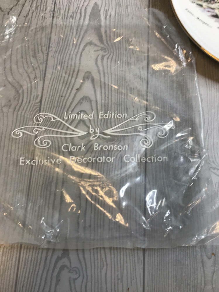 Complete Set of 6 Limited Ed Clark Bronson Wildlife Collectible Ceramic Plates - Good