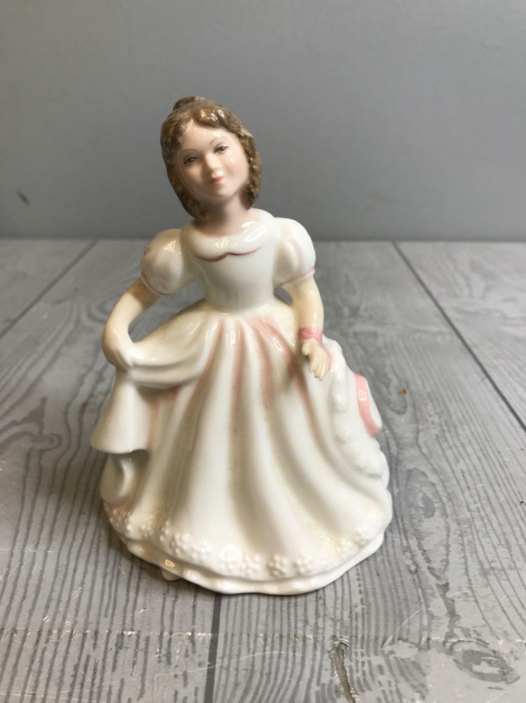 Royal Doulton 1985 "Amanda" Figurine No: HN3406 Bone China Made in England - Good