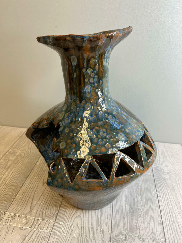 UNIQUE!!! Handcrafted Floating Vase Leon Kula-Like Home Decor Candle Display - Good