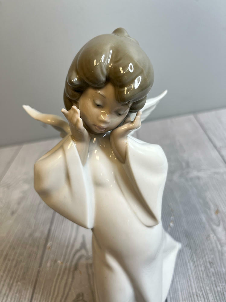 Vintage Lladro Mime Mimico Angel Figurine Retired #4959 Dark Hair Wings Gown - Good