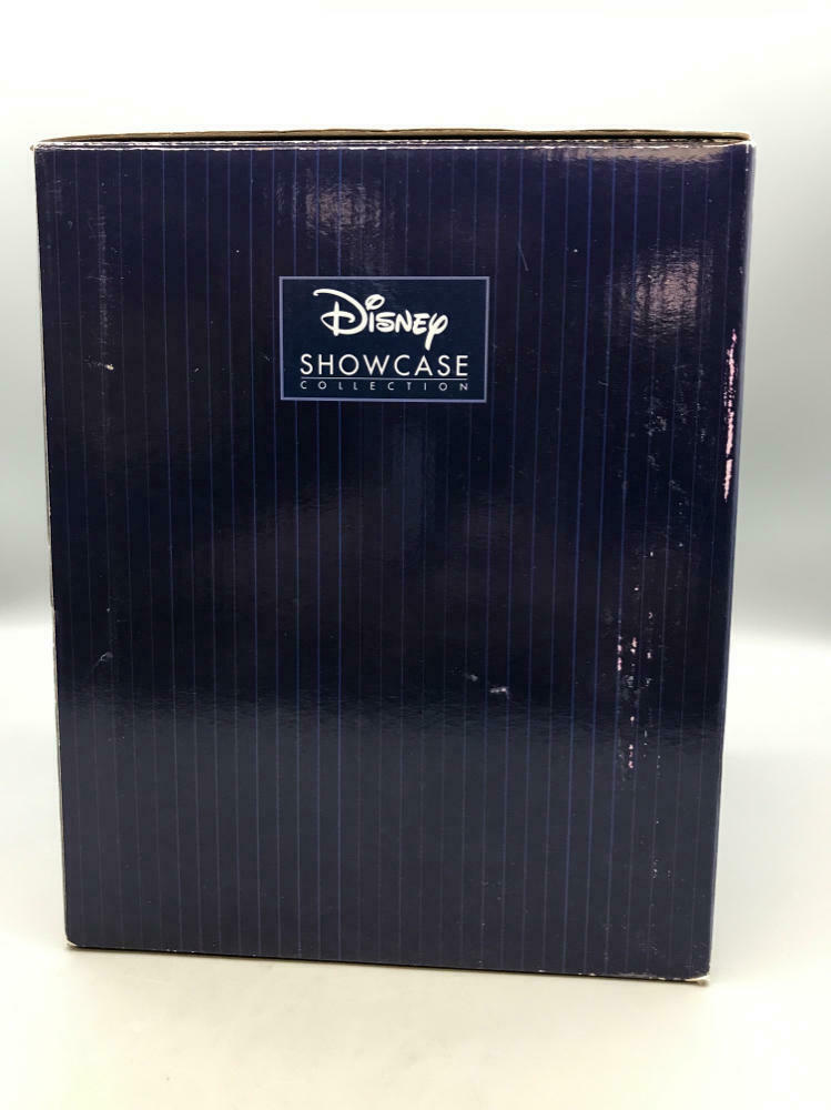 Disney Showcase Collection Winnie the Pooh Musical Water Globe Stuck in a Honey - Like New