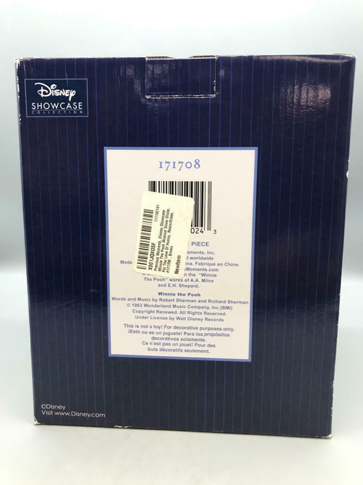Disney Showcase Collection Winnie the Pooh Musical Water Globe Stuck in a Honey - Like New