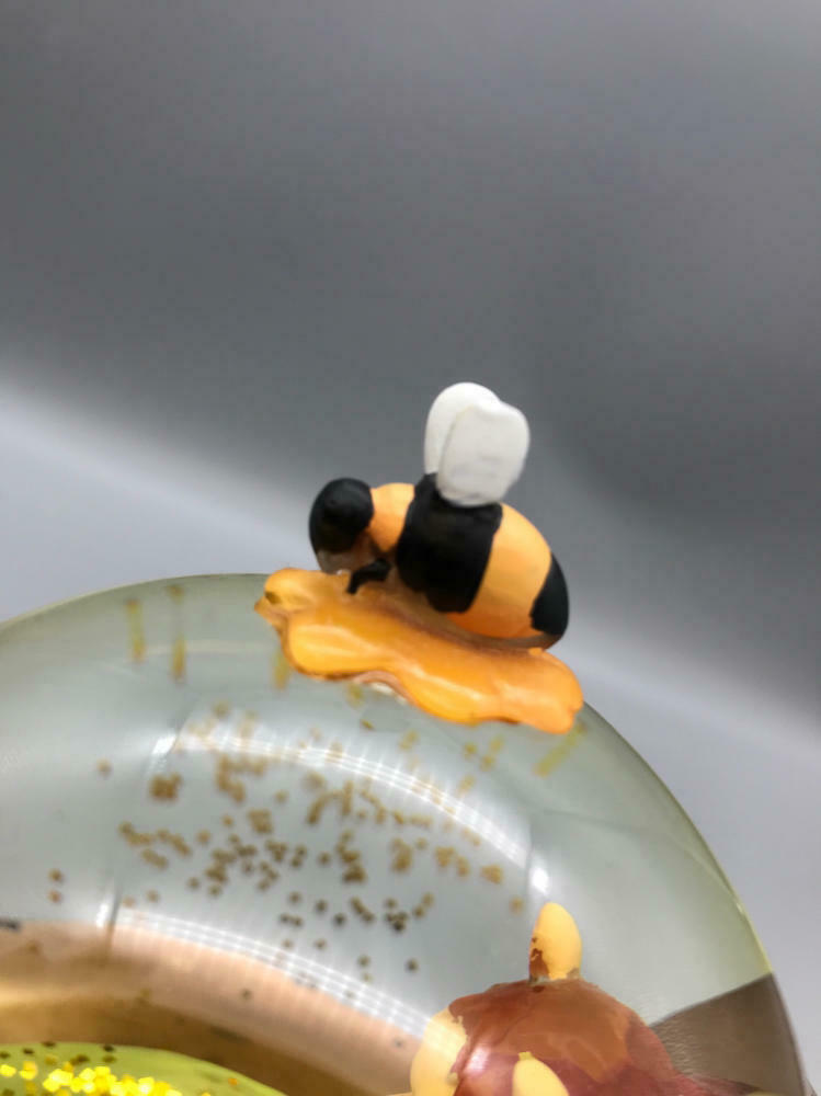 Disney Showcase Collection Winnie the Pooh Musical Water Globe Stuck in a Honey - Like New
