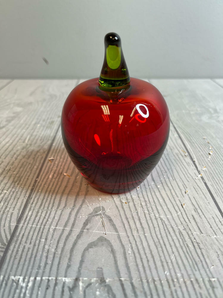 Viking Like Hand Blown Art Glass Red Apple Green Stem Crystal Fruit Paperweight - Good