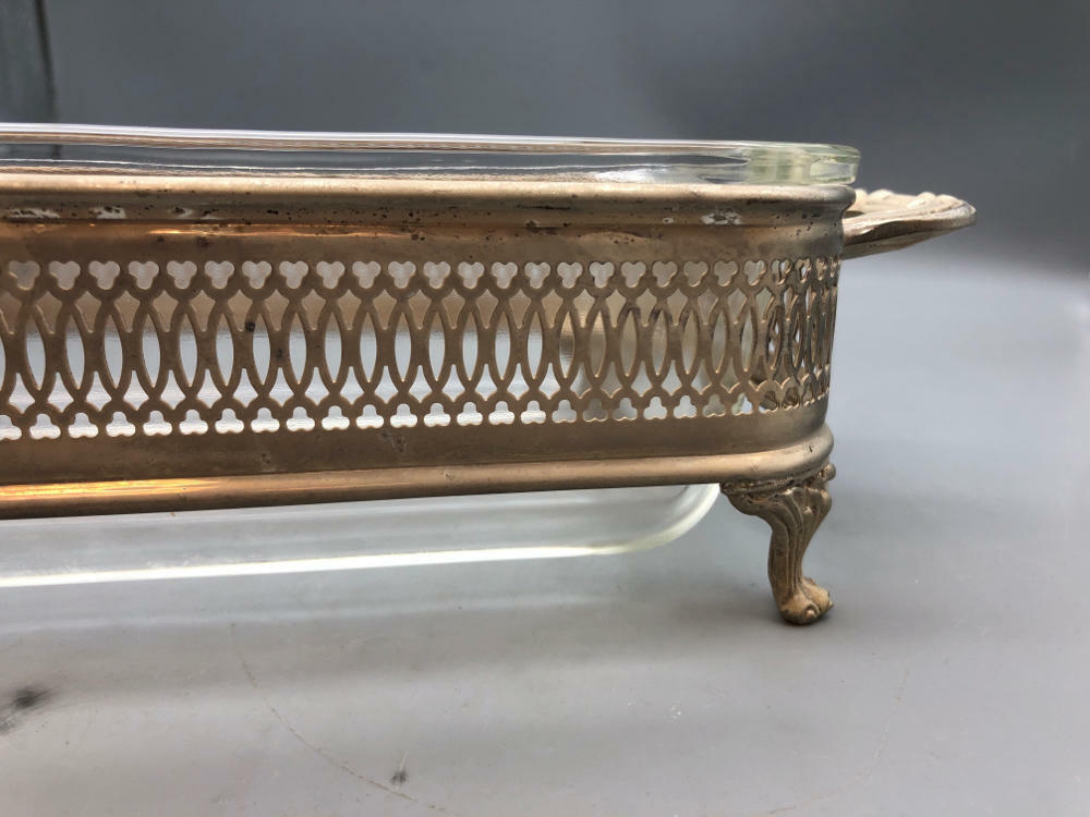 PYREX PLATE W SILVER HOLDER BREAD OR MEAT LOAF GLASS DISH - 1 1/2 Qt Dish - Good