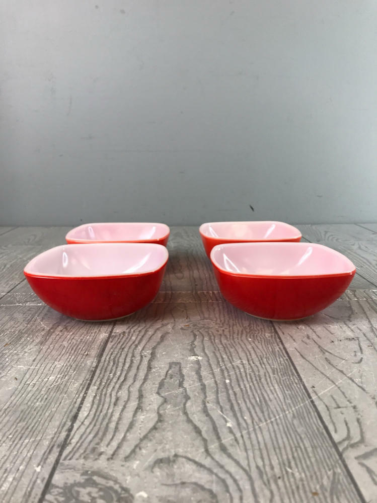 Set of 5 Vintage Pyrex Red Square Bowls - 1 Large 2.5 Qt - 4 Small 12 Oz Bowls - Good