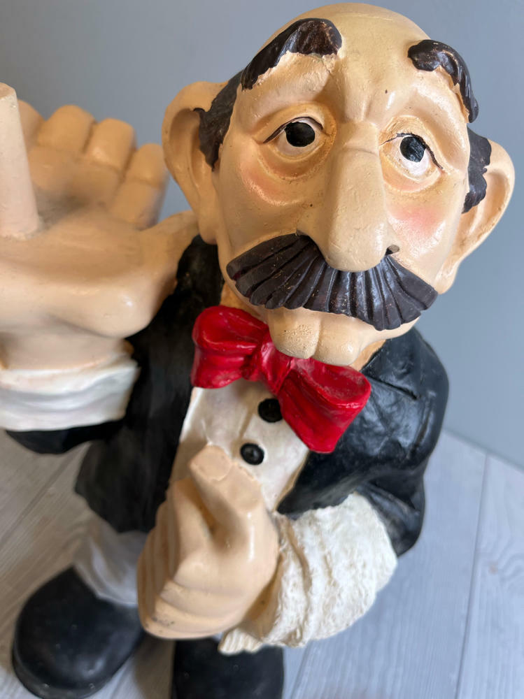 Stinky Butler Toilet Paper Holder Resin Ornamental Sculpture Bathroom Figurine - Good