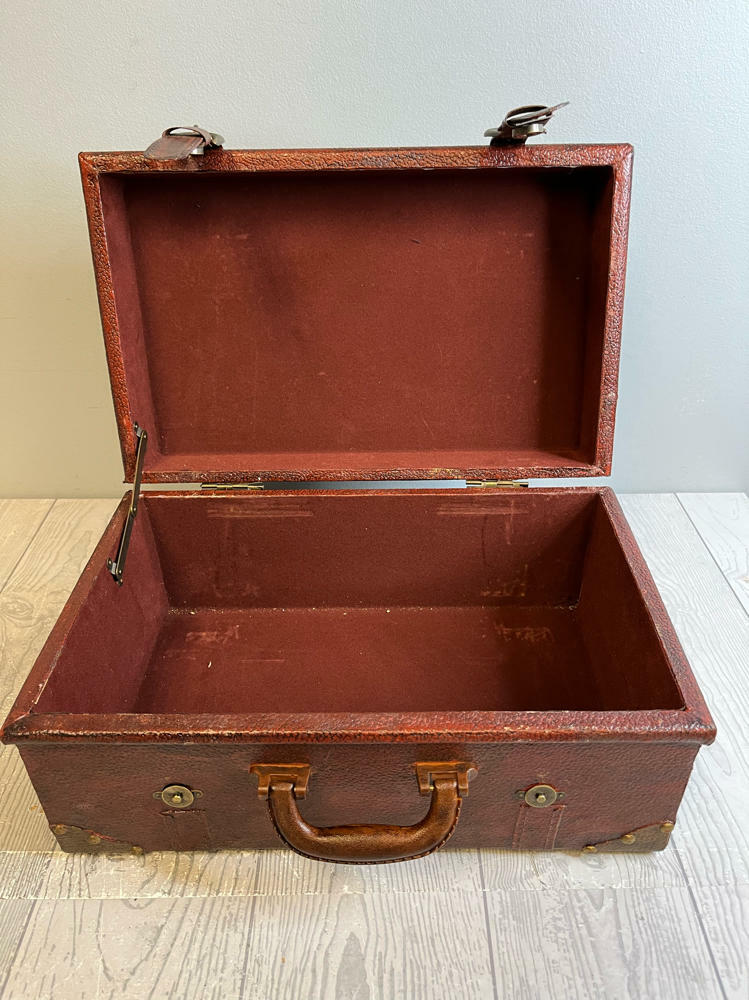 Faux Leather Nesting Boxes Replica of Brown with Brass Edges Decor or Display - Good