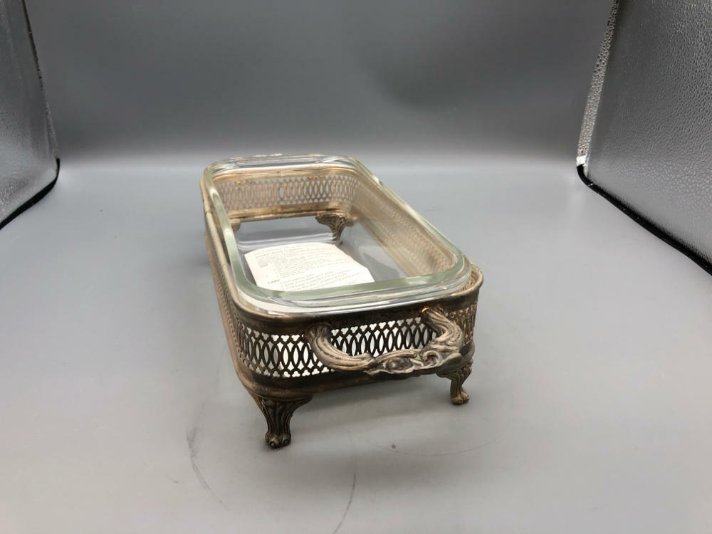 PYREX PLATE W SILVER HOLDER BREAD OR MEAT LOAF GLASS DISH - 1 1/2 Qt Dish - Good