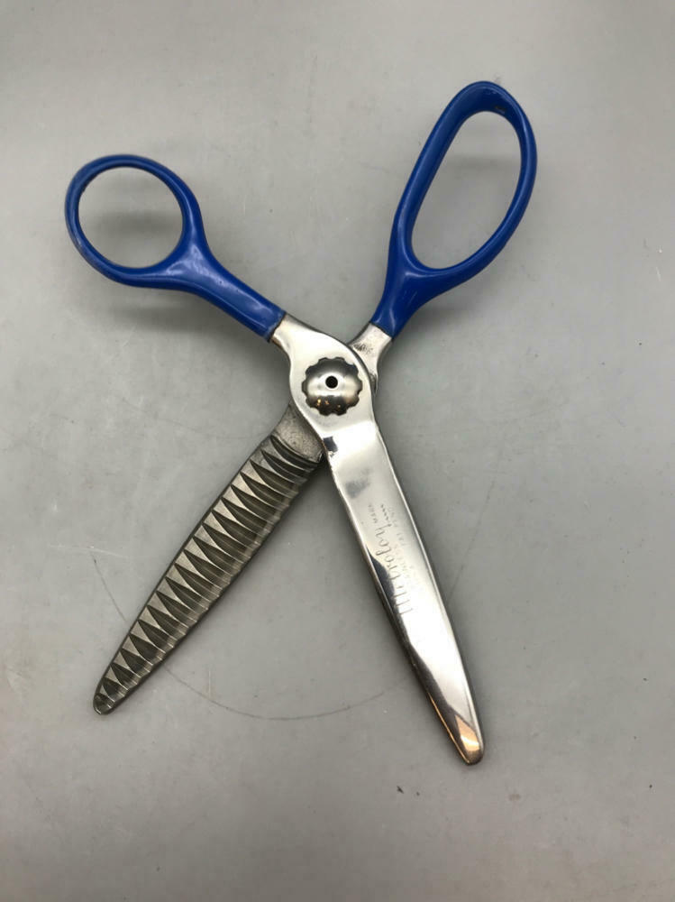 Vintage Metroloy Blue Handle Stainless Steel Pinking Shears - In Original Box - Good