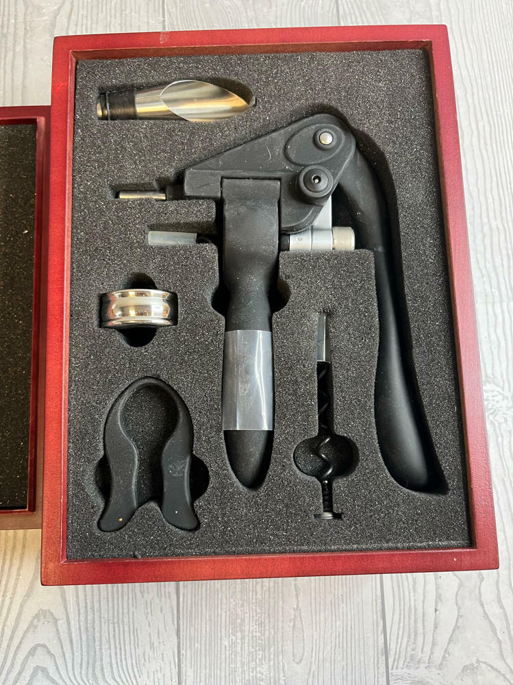 La Vigna Wine Accessories Bottle Opener Kit In Box Set Corkscrew Foil Cutter - Good