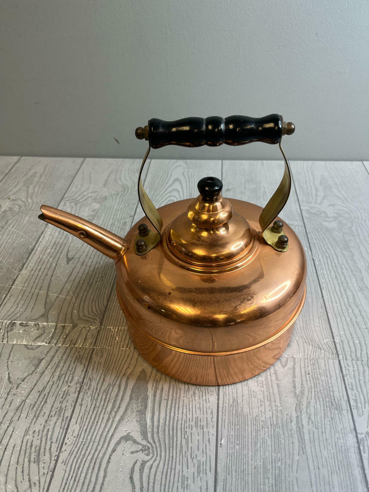 Vintage Cooks Club Copper Whistling Tea Kettle Black Handle Classic Design - Good