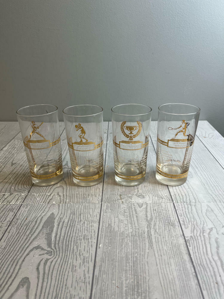 Set of 4 Vintage Sports King Drinking Glasses Mid-Century Gold Detail Overlay - Good
