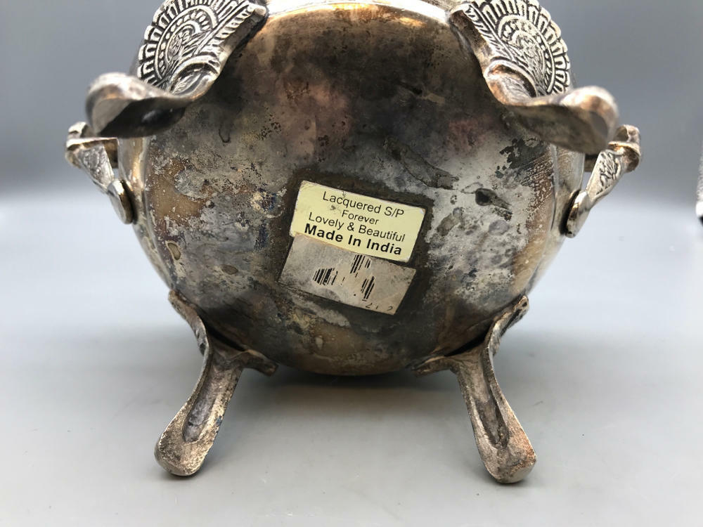 Rare Vintage Reed and Barton Silver Plated Bowl Floral Pattern Home Decor - Good