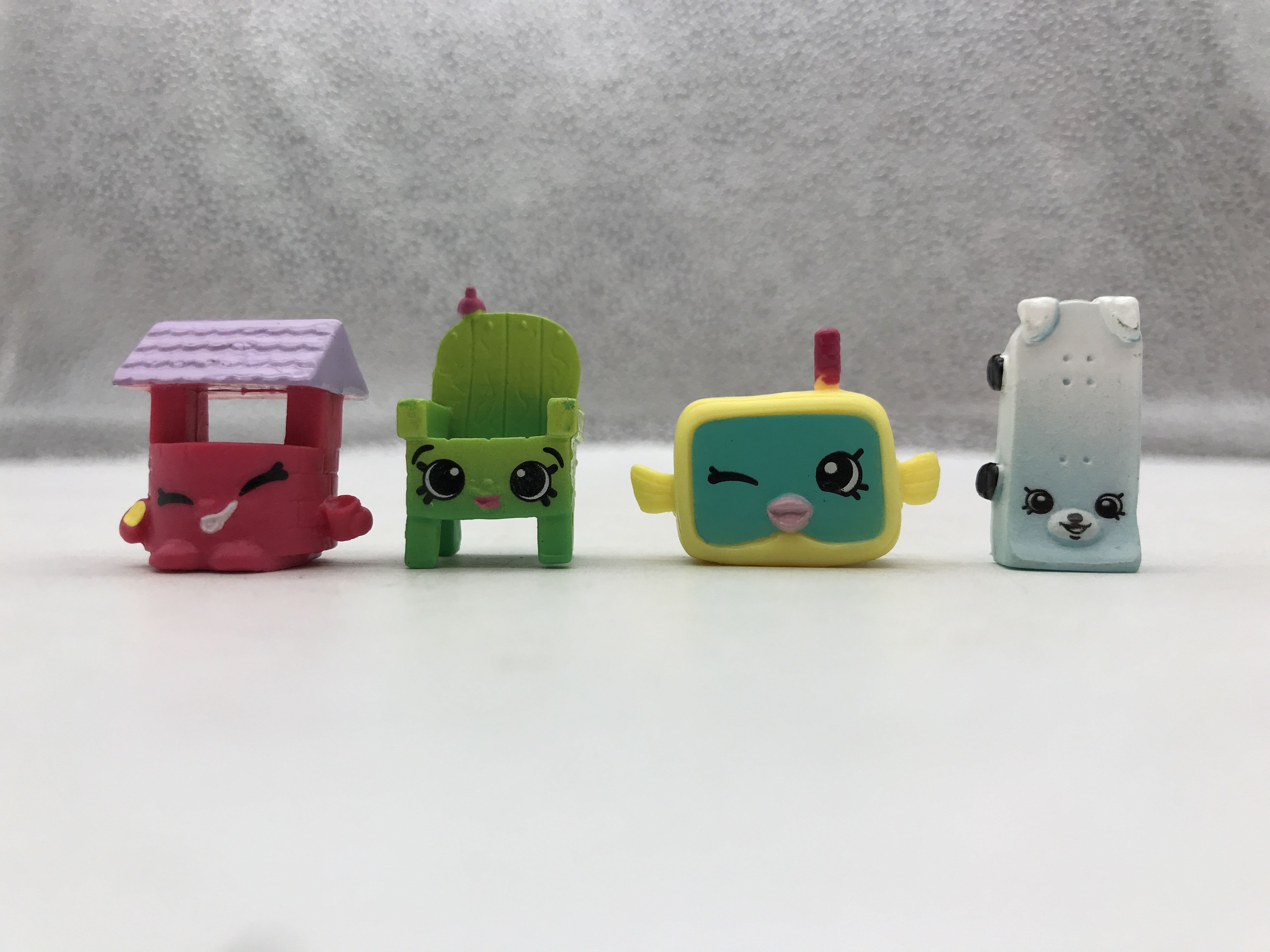 Moose Toys Multi-Colored Polypropylene Shopkins 19 Assorted Little Figures
