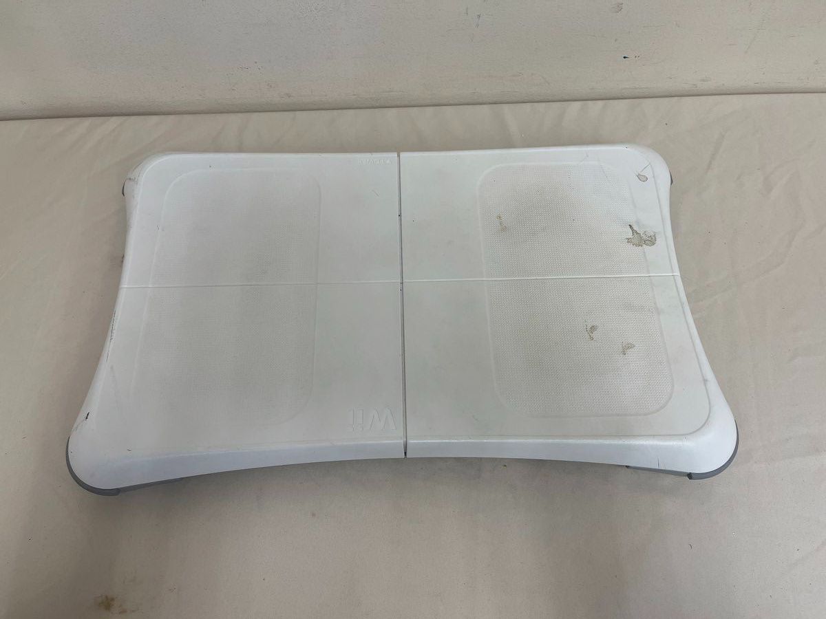 Nintendo White and Gray Wii Wireless Balance Board works with Wii Fit and Others